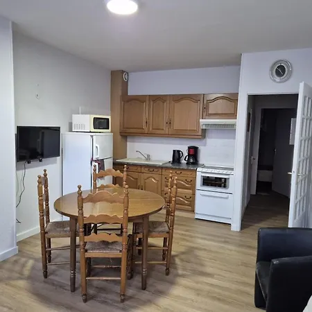 Appartement T2 40 M² Pour 4 Pers, Proche Centre - Fr-1-234-345 Lägenhet